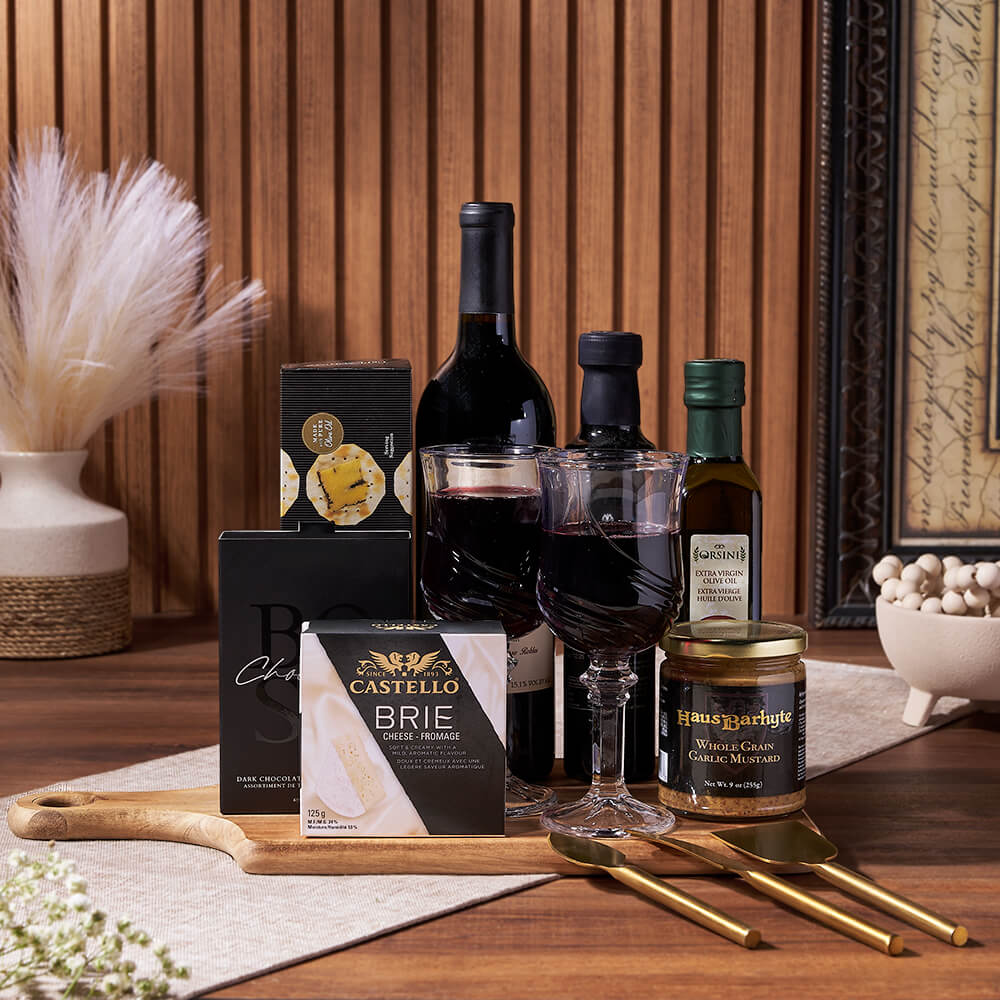 Wine Gift Basket and Acacia Board – how the gift is presented