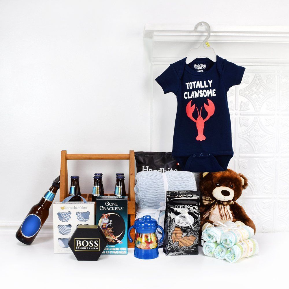 Blue Baby Boy Gift Set with 6-Pack Craft Beer and Essentials – how the gift is presented