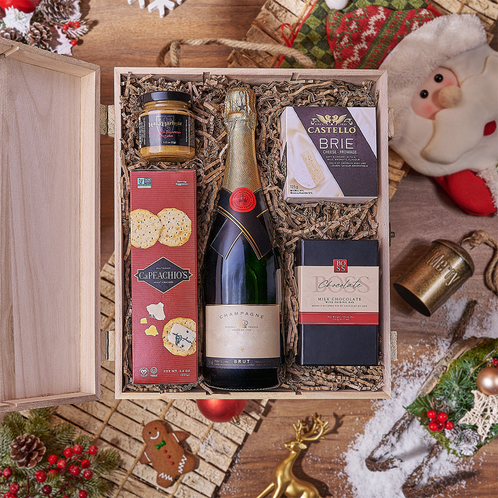Christmas Sparkling Wine and Brie Box – how the gift is presented