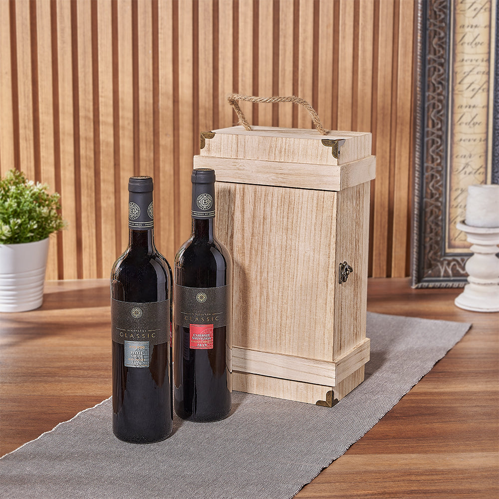 Classic Two-Bottle Kosher Wine Gift Box – how the gift is presented