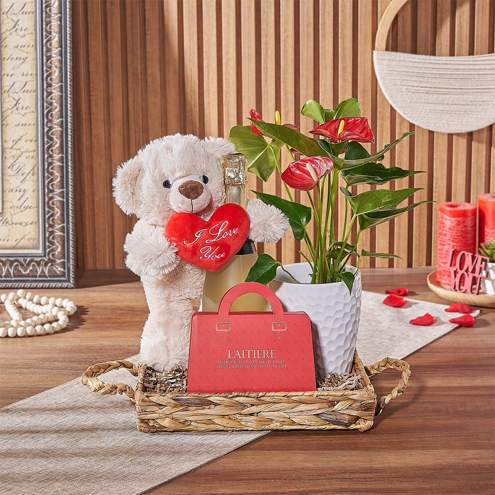 Sparkling Wine with Valentine's Floral Accent – how the gift is presented