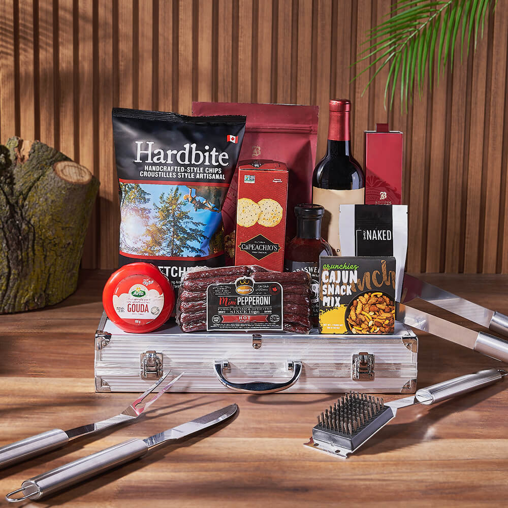 Wine Bottle with BBQ Tool Case – how the gift is presented