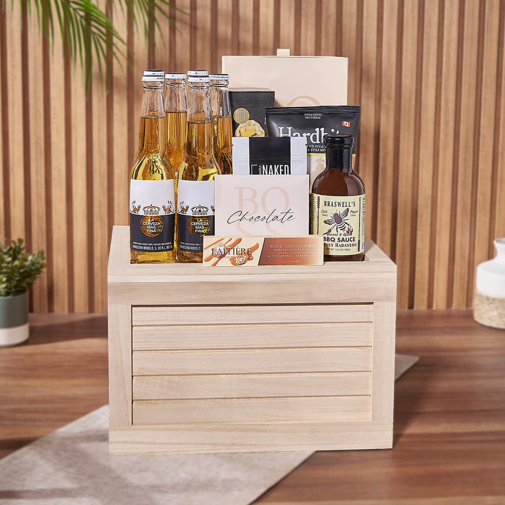 Corona Beer Crate with BBQ Sauce – how the gift is presented