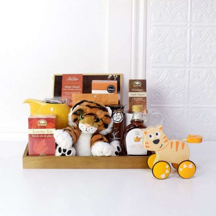 Plush Toy and Maple Baby Basket – how the gift is presented