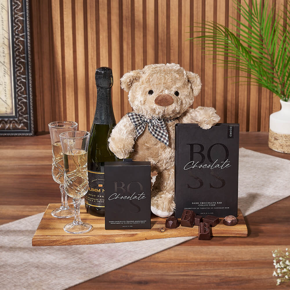 Sparkling Wine with Plush and Chocolate – how the gift is presented