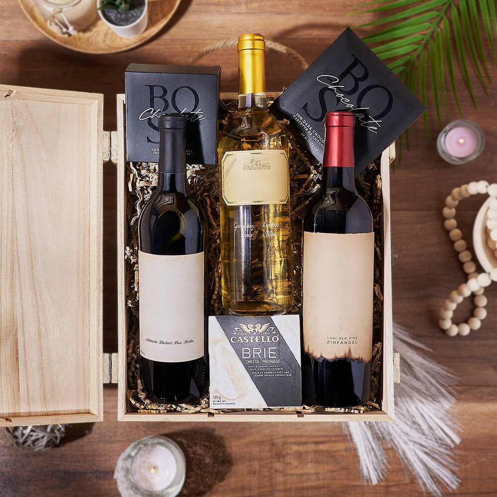 Refined 3-Bottle Wine Gift Box with Brie Cheese and Dark Chocolates – how the gift is presented