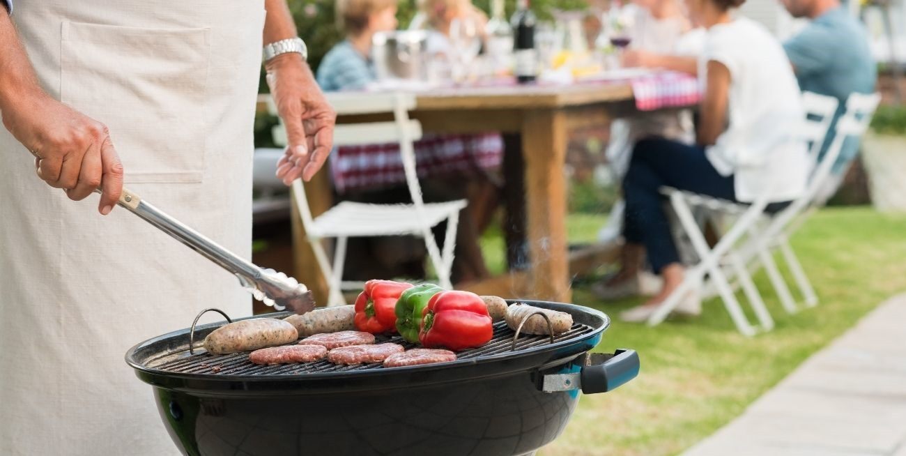 How to Host the Ultimate Summer Backyard BBQ Party