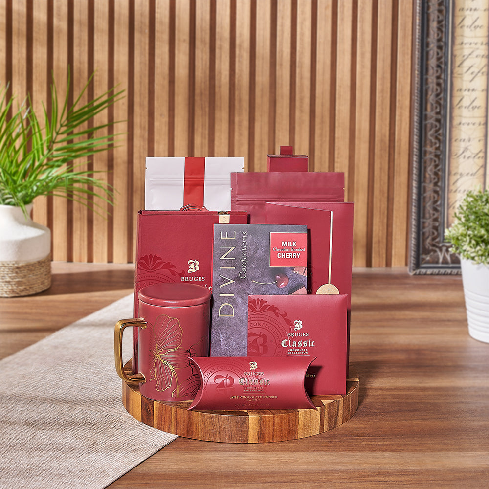 Chocolate Gift Basket with Cutting Board – how the gift is presented