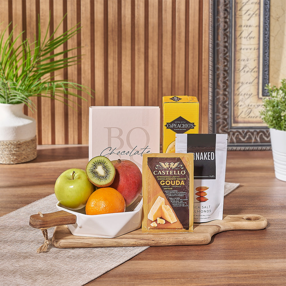 With the Fresh &amp; Fruity Gift Basket, enjoy a fresh fruit gift that is sure to satisfy, Maine delivery 