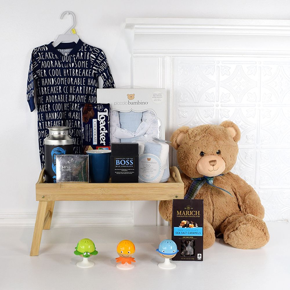 Newborn Gift Basket with Plush Bear and Baby Essentials – how the gift is presented