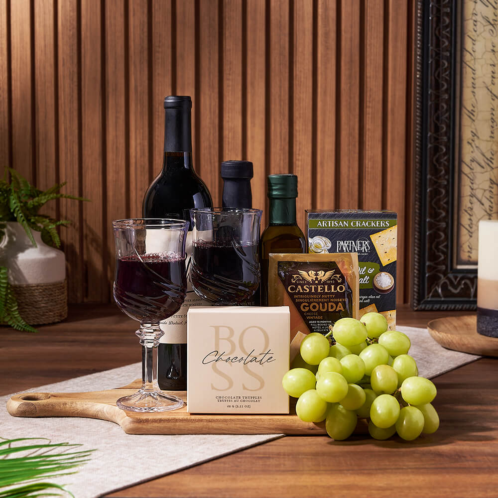 Cheese and Wine with Chocolate – how the gift is presented