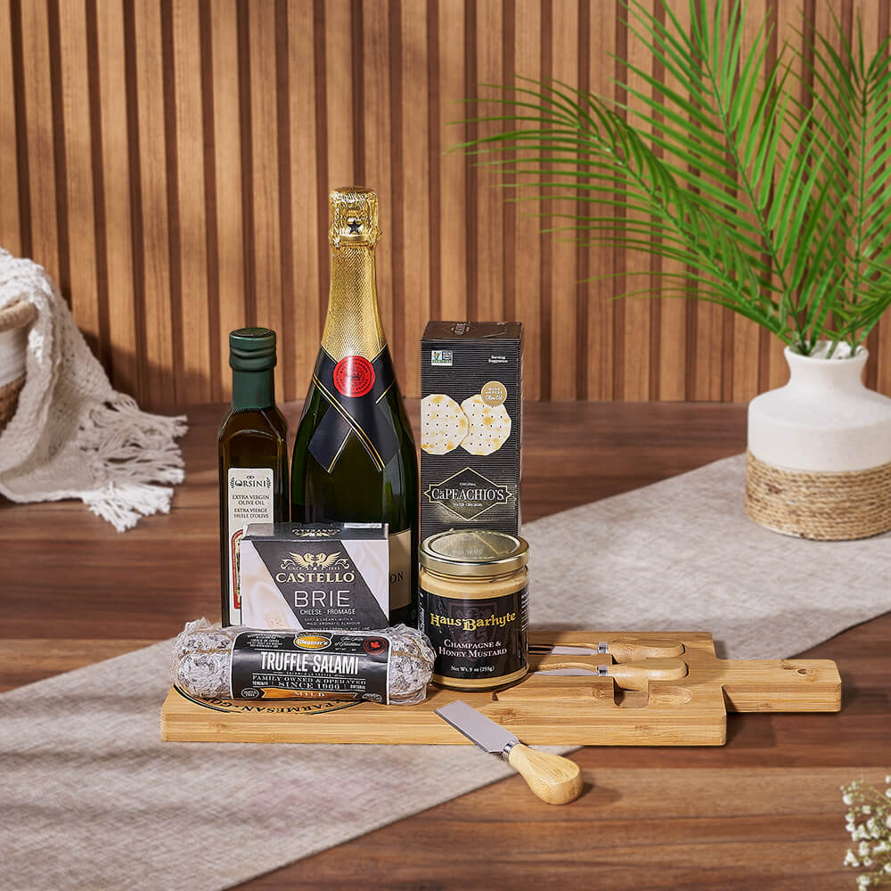 Sparkling Wine and Artisan Cheese Bamboo Board Gift Basket – how the gift is presented