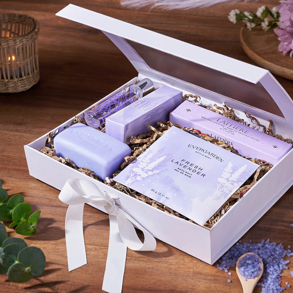 Lavender Spa Chocolate Box – how the gift is presented
