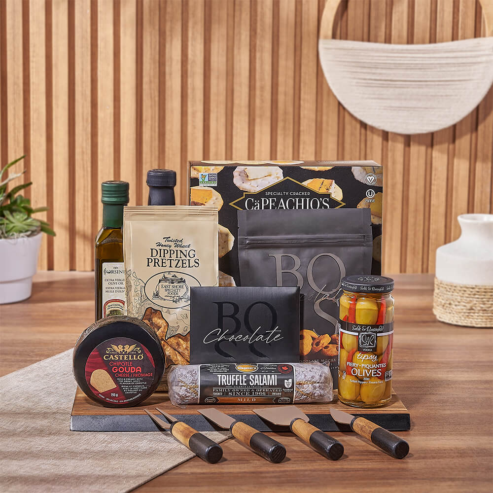 Gourmet Gift Set with Truffle Salami, Dark Chocolate, and Wood Board – how the gift is presented