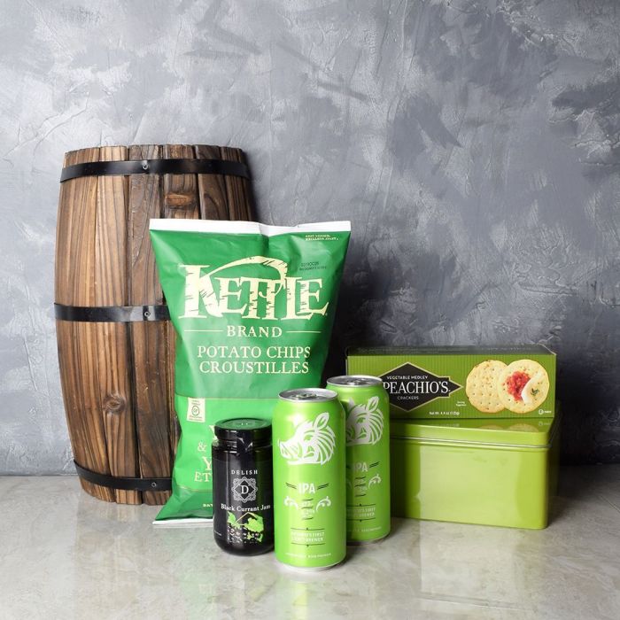 Craft Beer and Gourmet Delights for St. Patrick’s Day in Metal Tin – how the gift is presented