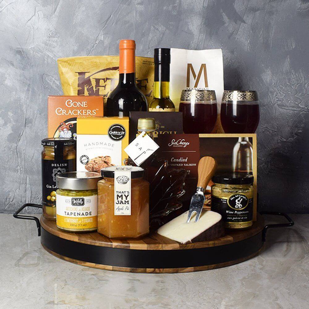 Summer BBQ Entertainment Board from Maine Baskets - Wine &amp; BBQ Gift Basket - Maine Delivery
